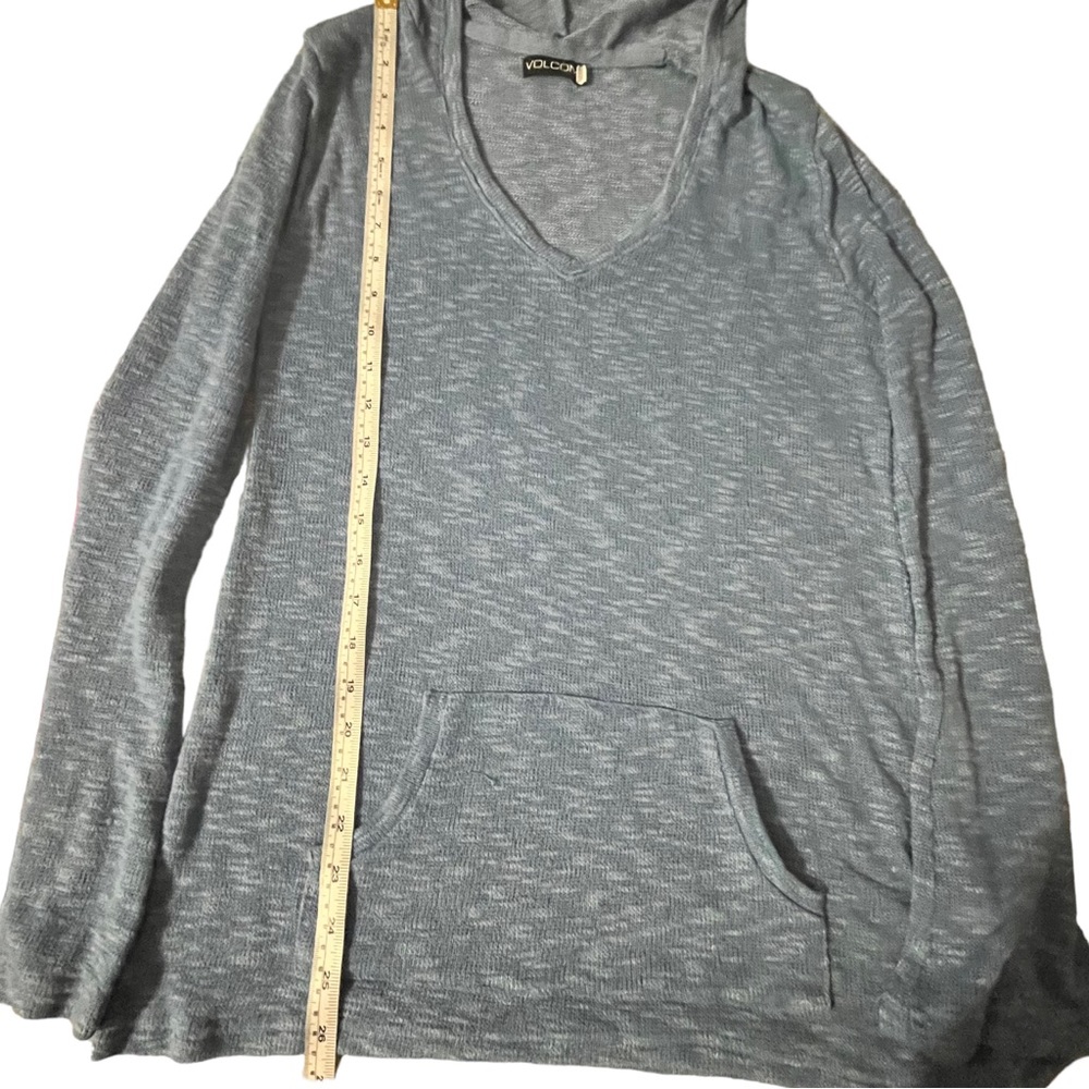 Sold-Volcom sheer hoody size medium blue. Preowned great condition. - Picture 4 of 9